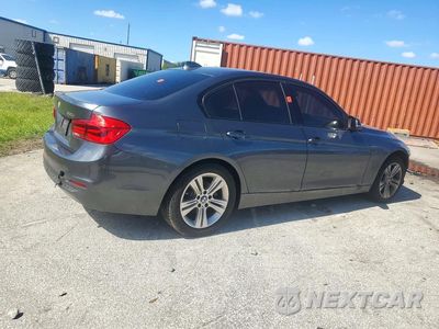 Trzecie zdjęcie samochodu z tyłu: 2018 BMW 330 I VIN:WBA8B9G53JNV00450 - miniatura