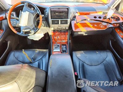 Zdjęcie 8 z 13 samochodu: 2004 LEXUS LS 430 VIN:JTHBN36F140162196 - miniatura