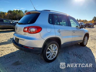 Trzecie zdjęcie samochodu z tyłu: 2011 VOLKSWAGEN TIGUAN S VIN:WVGBV7AX2BW546518 - miniatura
