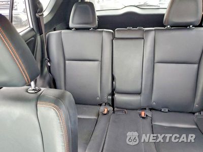 Zdjęcie 10 z 13 samochodu: 2016 TOYOTA RAV4 SE VIN:JTMJFREV3GJ067983 - miniatura