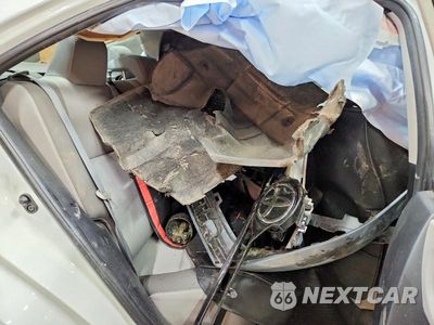 Zdjęcie 10 z 13 samochodu: 2018 TOYOTA COROLLA LE VIN:2T1BURHE0JC025764 - miniatura