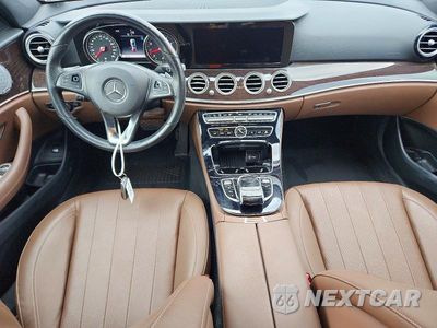 Zdjęcie 8 z 13 samochodu: 2018 MERCEDES-BENZ E 300 4MATIC VIN:WDDZF4KB9JA444586 - miniatura