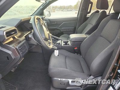 Zdjęcie 7 z 14 samochodu: 2026 TOYOTA 4RUNNER SR5 VIN:JTEVA5BR0T5124302 - miniatura
