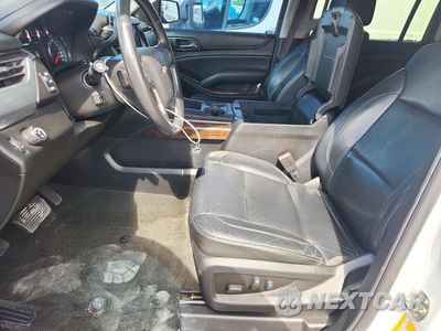 Zdjęcie 7 z 13 samochodu: 2018 CHEVROLET SUBURBAN C1500 LT VIN:1GNSCHKC9JR327751 - miniatura