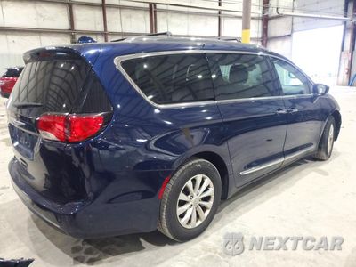 Trzecie zdjęcie samochodu z tyłu: 2019 CHRYSLER PACIFICA TOURING L VIN:2C4RC1BG6KR554537 - miniatura