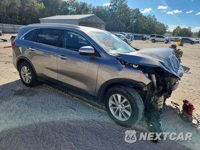 Czwarte zdjęcie samochodu z boku: 2017 KIA SORENTO LX VIN:5XYPGDA30HG191791 - miniatura