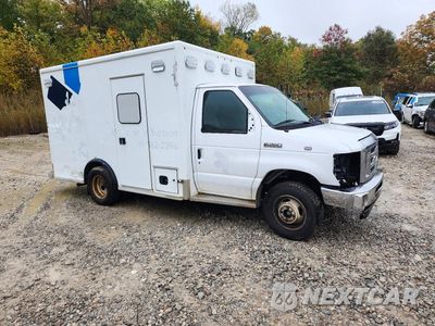 Czwarte zdjęcie samochodu z boku: 2019 FORD ECONOLINE - AMBULANCE VIN:1FDWE3FS3KDC58753 - miniatura