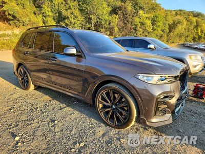 Czwarte zdjęcie samochodu z boku: 2019 BMW X7 XDRIVE50I VIN:5UXCX4C52KLS38777 - miniatura
