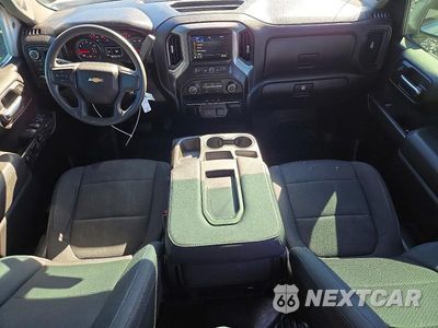 Zdjęcie 8 z 12 samochodu: 2019 CHEVROLET SILVERADO K1500 VIN:1GCRYAEH7KZ254114 - miniatura