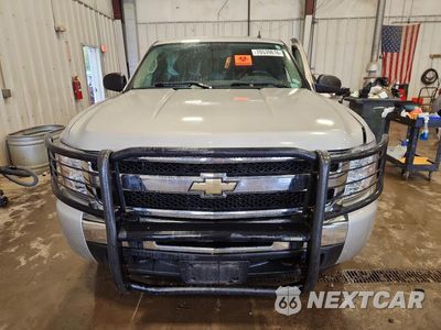 Piąte zdjęcie samochodu w środku: 2010 CHEVROLET SILVERADO K1500 LT VIN:1GCSKSE31AZ167269 - miniatura