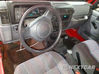 Zdjęcie 8 z 13 samochodu: 1998 JEEP WRANGLER / TJ SE VIN:1J4FY29P2WP736091 - miniatura