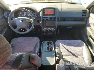Zdjęcie 8 z 13 samochodu: 2003 HONDA CR-V LX VIN:JHLRD78493C041986 - miniatura