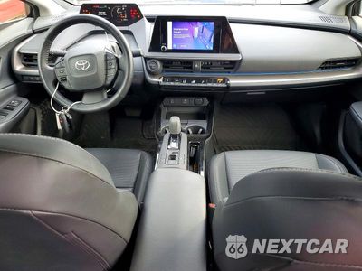 Zdjęcie 8 z 13 samochodu: 2024 TOYOTA PRIUS XLE VIN:JTDADABU6R3010784 - miniatura