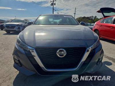 Piąte zdjęcie samochodu w środku: 2019 NISSAN ALTIMA PLATINUM VIN:1N4BL4FV1KC197973 - miniatura