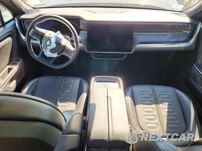 Zdjęcie 8 z 12 samochodu: 2025 RIVIAN R1T ADVENTURE VIN:7FCTGBAA8SN039818 - miniatura
