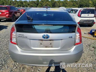 Zdjęcie 6 z 12 samochodu: 2013 TOYOTA PRIUS TWO VIN:JTDKN3DUXD1682409 - miniatura