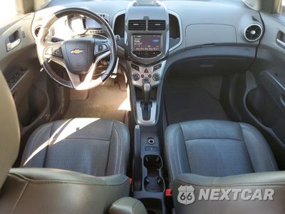 Zdjęcie 8 z 12 samochodu: 2015 CHEVROLET SONIC LTZ VIN:1G1JE6SB2F4122280 - miniatura