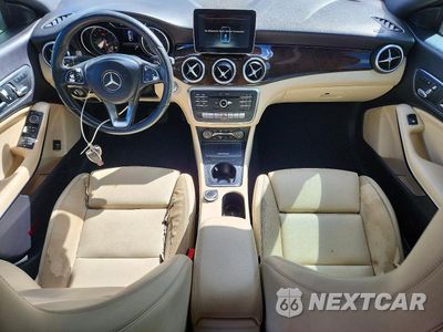 Zdjęcie 8 z 12 samochodu: 2018 MERCEDES-BENZ CLA 250 VIN:WDDSJ4EB1JN541401 - miniatura