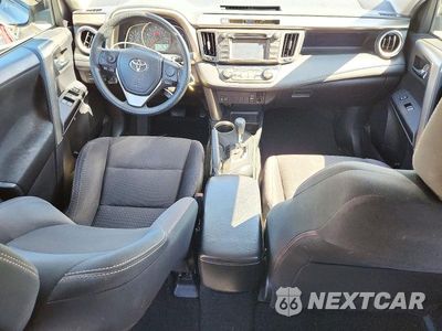 Zdjęcie 8 z 13 samochodu: 2015 TOYOTA RAV4 XLE VIN:JTMWFREV0FD065885 - miniatura