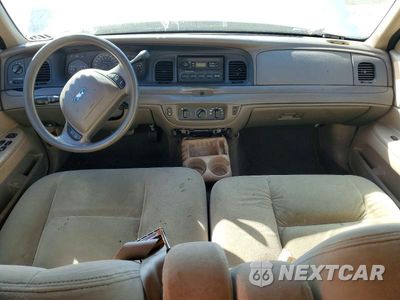 Zdjęcie 8 z 12 samochodu: 2004 FORD CROWN VICTORIA POLICE INTERCEPTOR VIN:2FAHP71W84X114755 - miniatura