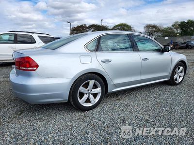 Trzecie zdjęcie samochodu z tyłu: 2014 VOLKSWAGEN PASSAT SE VIN:1VWBT7A36EC075869 - miniatura