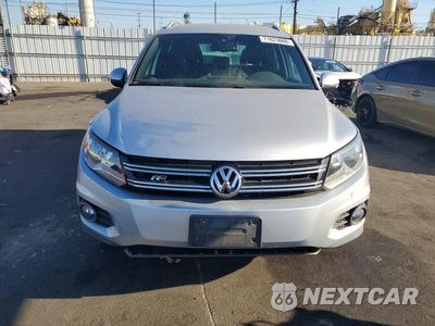 Piąte zdjęcie samochodu w środku: 2016 VOLKSWAGEN TIGUAN S VIN:WVGAV7AX1GW077232 - miniatura