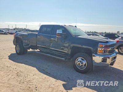 Czwarte zdjęcie samochodu z boku: 2019 CHEVROLET SILVERADO K3500 LTZ VIN:1GC4KXEY5KF263216 - miniatura