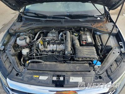 Zdjęcie 11 z 12 samochodu: 2019 VOLKSWAGEN JETTA SEL VIN:3VWE57BU6KM044968 - miniatura