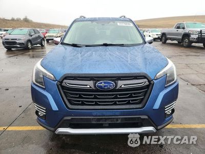 Piąte zdjęcie samochodu w środku: 2022 SUBARU FORESTER TOURING VIN:JF2SKARC2NH439524 - miniatura