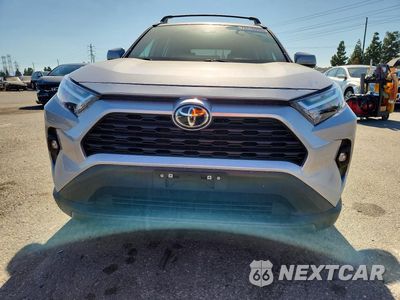 Piąte zdjęcie samochodu w środku: 2025 TOYOTA RAV4 XLE PREMIUM VIN:4T3B6RFV1SU196785 - miniatura