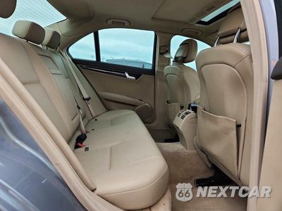 Zdjęcie 10 z 13 samochodu: 2014 MERCEDES-BENZ C 250 VIN:WDDGF4HB9EA964081 - miniatura