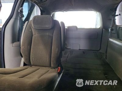 Zdjęcie 10 z 13 samochodu: 2005 DODGE GRAND CARAVAN SXT VIN:2D4GP44L95R435329 - miniatura