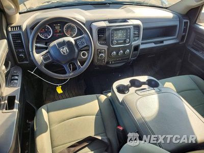 Zdjęcie 8 z 11 samochodu: 2018 RAM 1500 ST VIN:1C6RR7KM4JS268570 - miniatura