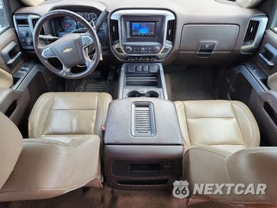 Zdjęcie 8 z 13 samochodu: 2017 CHEVROLET SILVERADO K1500 LT VIN:3GCUKREC8HG456323 - miniatura