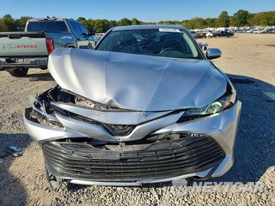 Piąte zdjęcie samochodu w środku: 2020 TOYOTA CAMRY LE VIN:4T1C11AK8LU927319 - miniatura