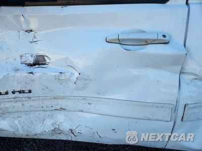 Zdjęcie 7 z 12 samochodu: 2014 CHEVROLET SILVERADO K2500 HEAVY DUTY LTZ VIN:1GC1KYE80EF104018 - miniatura