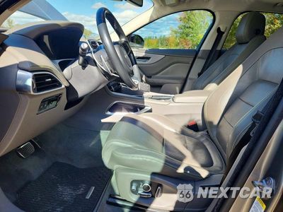 Zdjęcie 7 z 13 samochodu: 2018 JAGUAR F-PACE R - SPORT VIN:SADCL2FN0JA255363 - miniatura