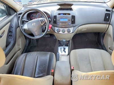Zdjęcie 8 z 12 samochodu: 2010 HYUNDAI ELANTRA GLS VIN:KMHDU4AD5AU903099 - miniatura