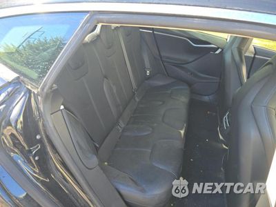 Zdjęcie 6 z 10 samochodu: 2014 TESLA MODEL S VIN:5YJSA1H12EFP35855 - miniatura