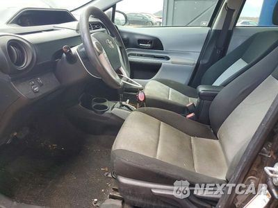Zdjęcie 7 z 13 samochodu: 2013 TOYOTA PRIUS C TWO VIN:JTDKDTB33D1531148 - miniatura