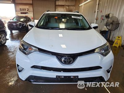 Piąte zdjęcie samochodu w środku: 2018 TOYOTA RAV4 XLE VIN:JTMRFREV2JD223567 - miniatura