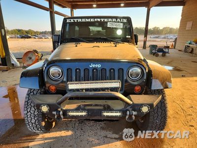 Piąte zdjęcie samochodu w środku: 2013 JEEP WRANGLER UNLIMITED SAHARA VIN:1C4HJWEG6DL627217 - miniatura