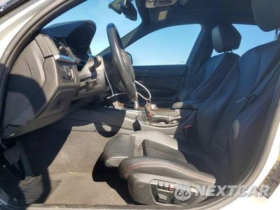 Zdjęcie 7 z 12 samochodu: 2015 BMW 335 XI VIN:WBA3B9G56FNR93932 - miniatura