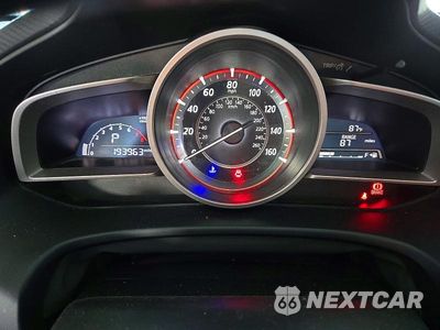 Zdjęcie 9 z 12 samochodu: 2016 MAZDA 3 SPORT VIN:JM1BM1K76G1354994 - miniatura