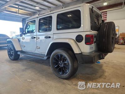 Drugie zdjęcie samochodu z przodu: 2022 JEEP WRANGLER UNLIMITED SAHARA 4XE VIN:1C4JJXP60NW170643 - miniatura