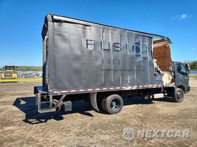 Trzecie zdjęcie samochodu z tyłu: 2018 HINO 195 BOX TRUCK VIN:JHHSDM2H8JK006493 - miniatura