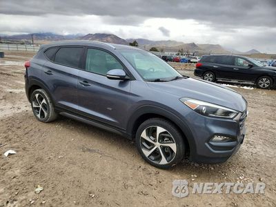 Czwarte zdjęcie samochodu z boku: 2016 HYUNDAI TUCSON SPORT VIN:KM8J3CA28GU224757 - miniatura