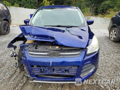 Piąte zdjęcie samochodu w środku: 2016 FORD ESCAPE SE VIN:1FMCU0G77GUA66564 - miniatura