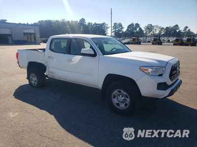 Czwarte zdjęcie samochodu z boku: 2017 TOYOTA TACOMA SR V6 VIN:3TMCZ5AN7HM086636 - miniatura