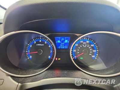 Zdjęcie 9 z 13 samochodu: 2014 HYUNDAI TUCSON LIMITED VIN:KM8JU3AG7EU812428 - miniatura